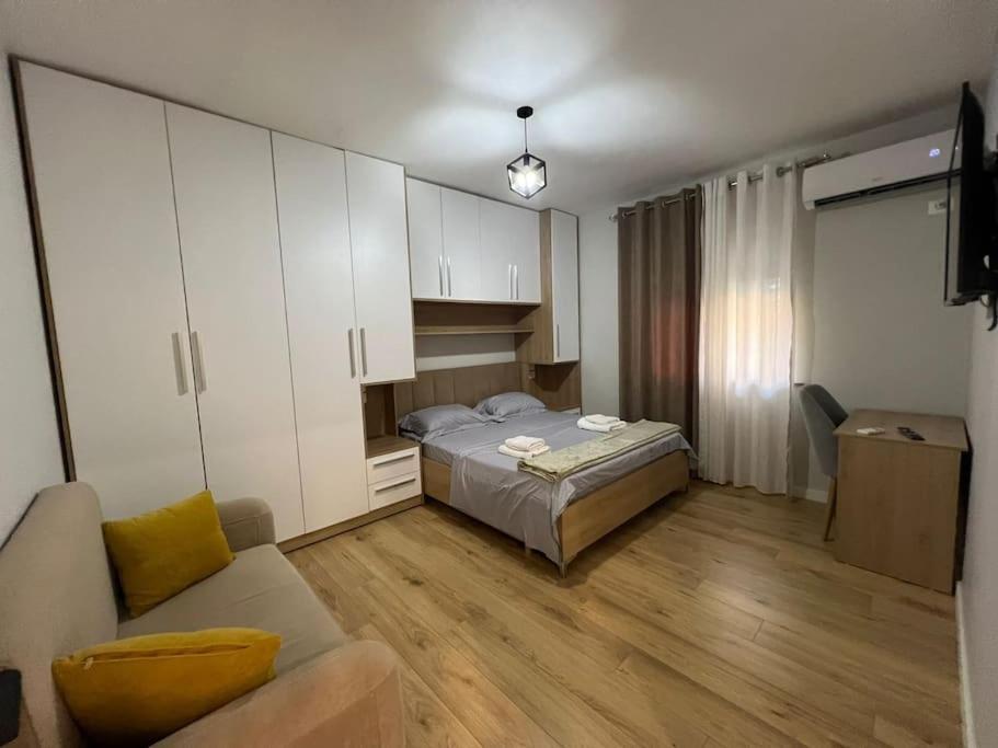 Starlight Downtown Apartment Τίρανα Εξωτερικό φωτογραφία